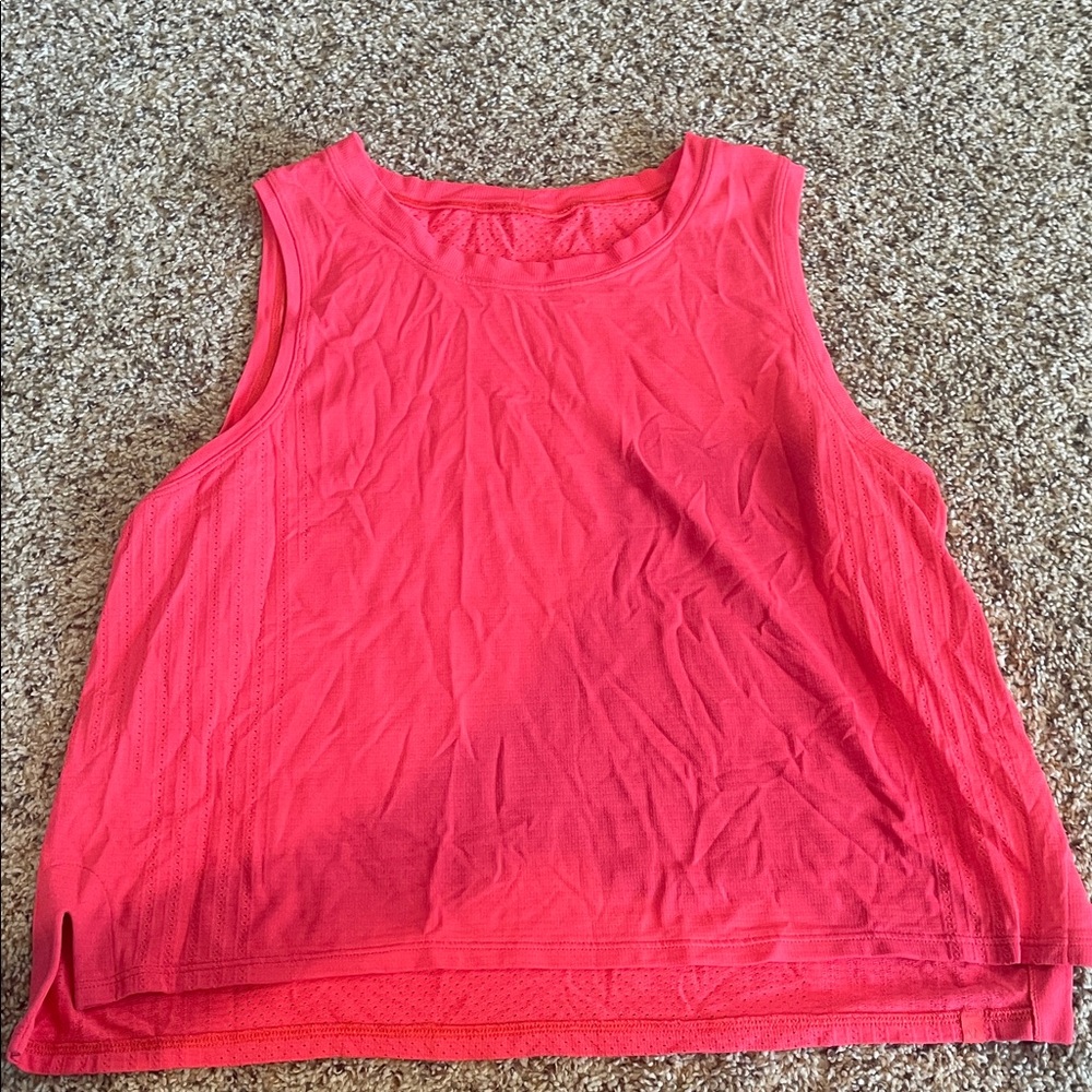 Women’s bright pink, Lululemon top